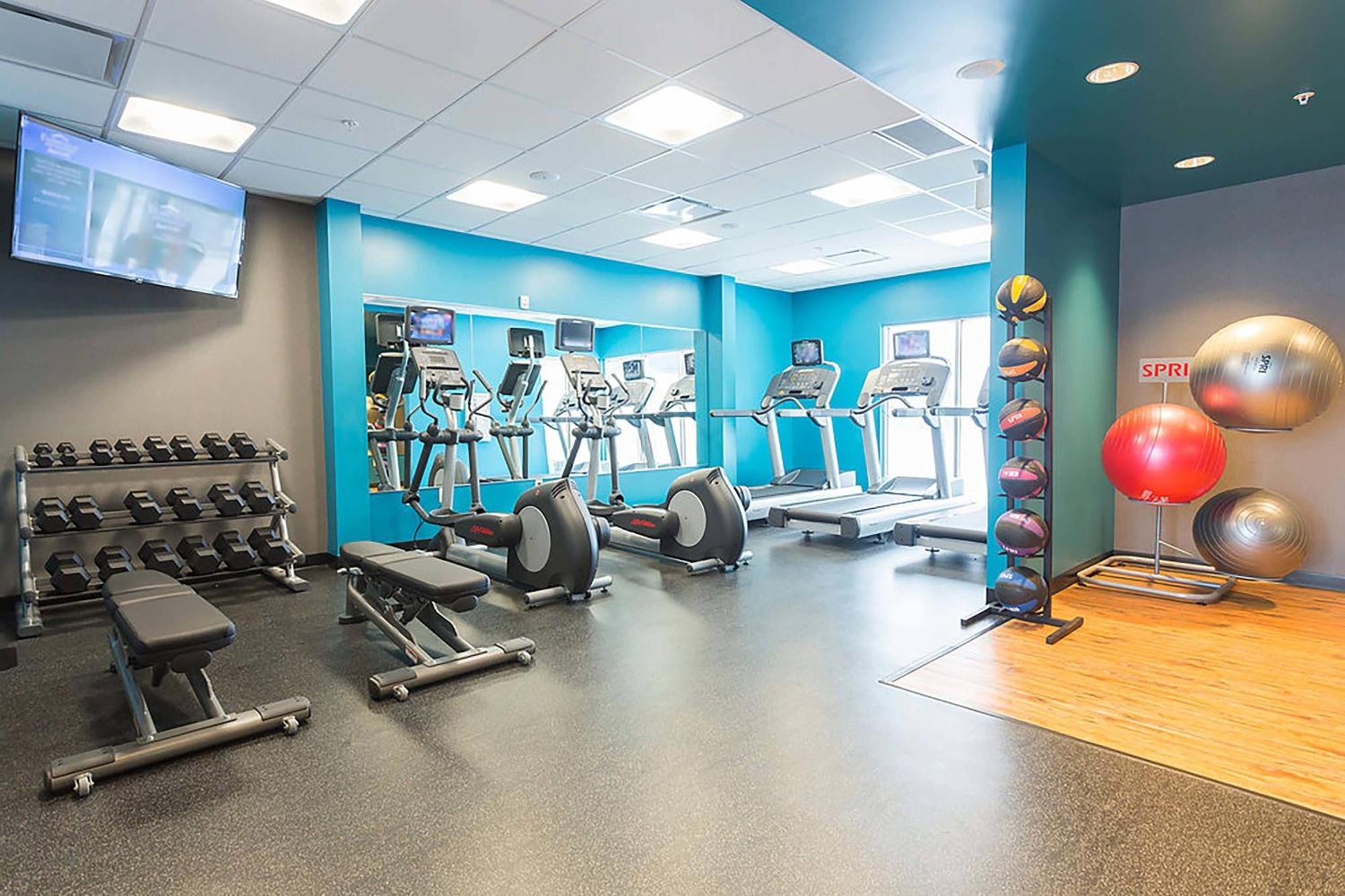 Fairfield Inn & Suites By Marriott Джеймстаун Екстериор снимка