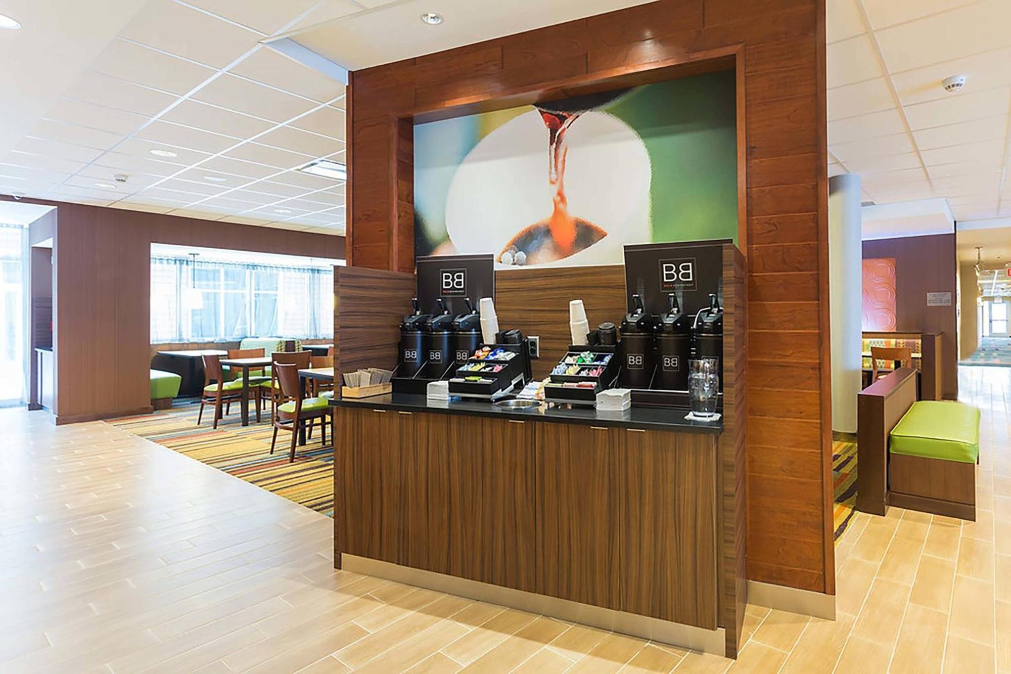 Fairfield Inn & Suites By Marriott Джеймстаун Екстериор снимка