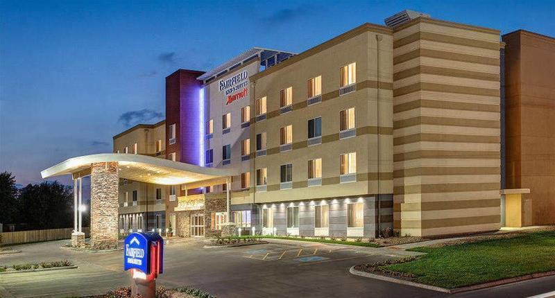 Fairfield Inn & Suites By Marriott Джеймстаун Екстериор снимка